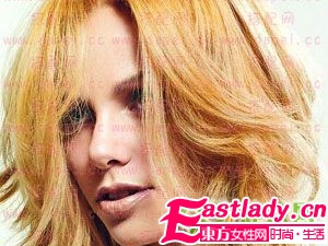 盘点亚麻色染发与着装技巧