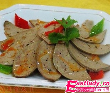 饮食治疗6类枯黄秀发