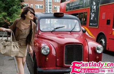 惊艳 许晴携甜美发型性感回归