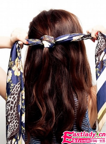 秋季发型 2款复古风丝巾系发