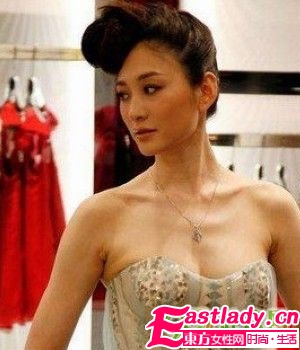 提升气质的李小冉经典发型