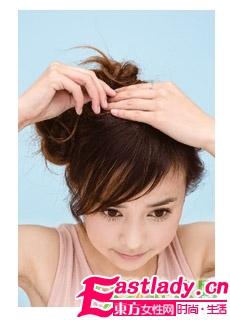 DIY速成韩式可爱盘发步骤图解