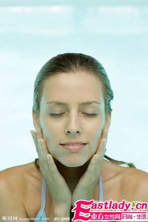 用淘米水洗脸好处多 6步骤