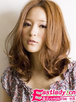 完美刘海 巧搭蓬松浪漫卷发