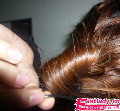 冬季韩式盘发图解