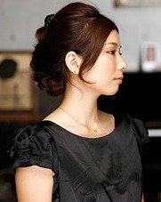 轻熟女优雅韩式盘发图解