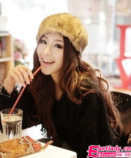 甜美过新年 帽子变发型点睛之笔