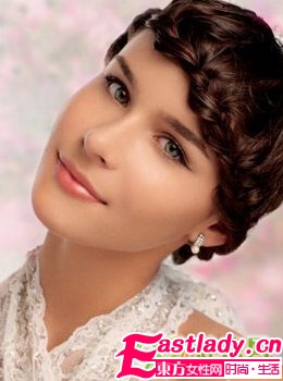 魅力独特 7款美丽新娘盘发步骤