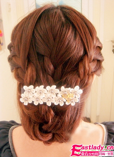 初秋韩式气质编发的编法步骤图解