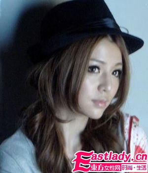 时尚达人教你打造蓬松丰盈卷发