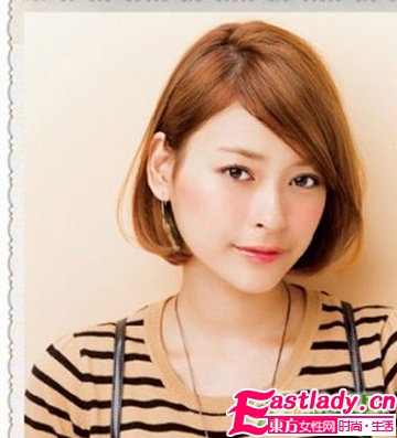 2012年初春5款中分发型 更显女人味