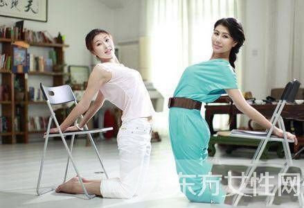 办公室瑜伽锻炼教程图解 消除疲劳保持好身材