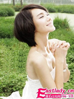 8月女明星气质甜美BOB发型