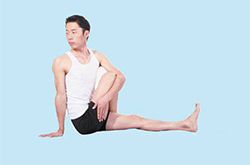 瑜伽初学者必看 瑜伽体位法的基础动作