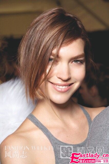 百搭人气刘海发型 让你大脸变小脸