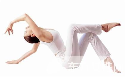 塑身瑜伽初级入门 经典招式帮你塑造完美曲线