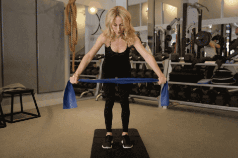 8式瑜伽丰胸法 让你呈现傲人双峰