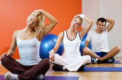 冬季四式减肥瑜伽 活动活动你那僵硬的骨骼