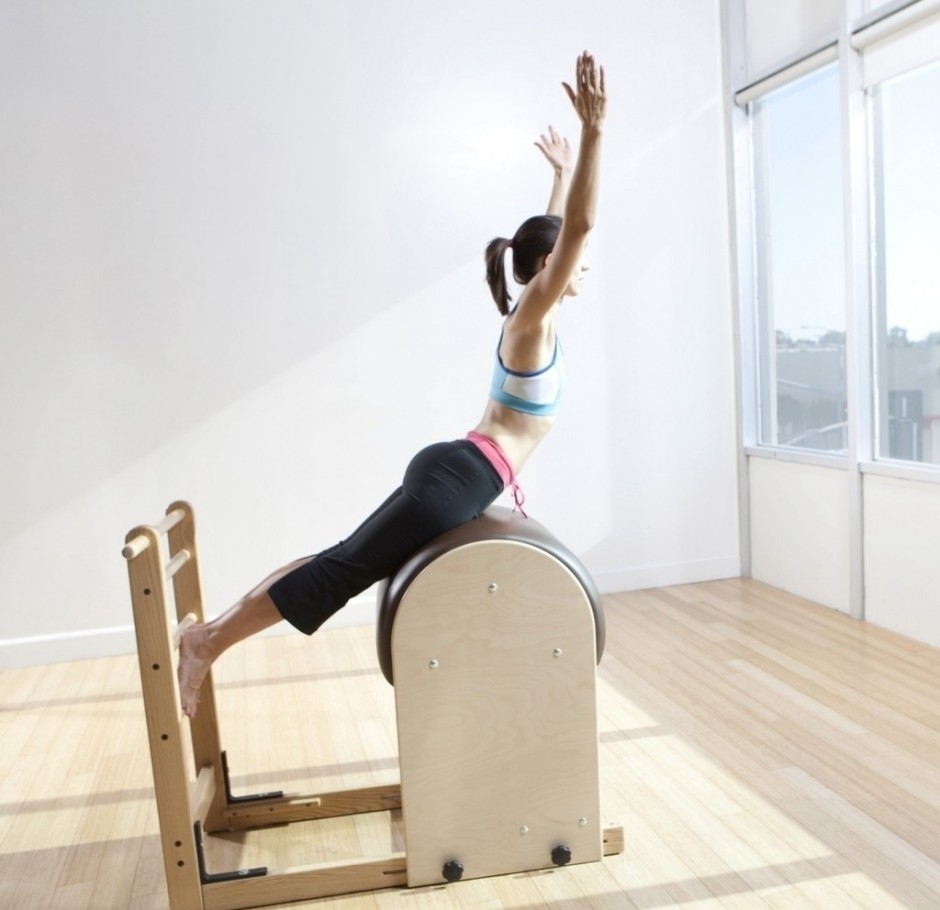 6招瘦身瑜伽 帮你塑造小蛮腰