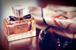 温暖冬日 这6款香水你最值得拥有