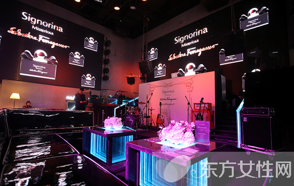 菲拉格慕Signorina Misteriosa玄魅伊人女士香水全新发布