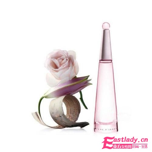 4款大牌2011初春香氛 随时体验爆炸的香气