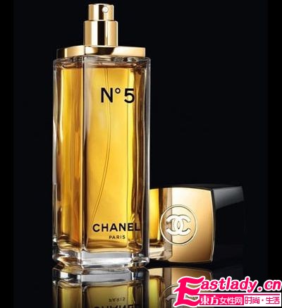 圣诞礼物送什么 用香氛打动她的心