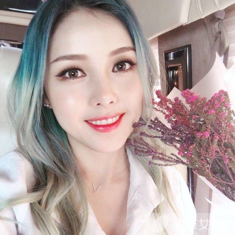 跟Pony大师学15款好气色妆容 让你美出新花样