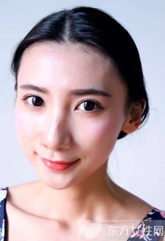 新娘妆的画法步骤教程 让每个女生都能成为最美的新娘