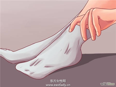 夏末秋初脚指甲保养别忽略