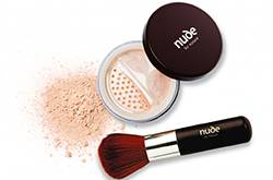 粉底液和粉饼的区别 粉底液好还是粉饼好