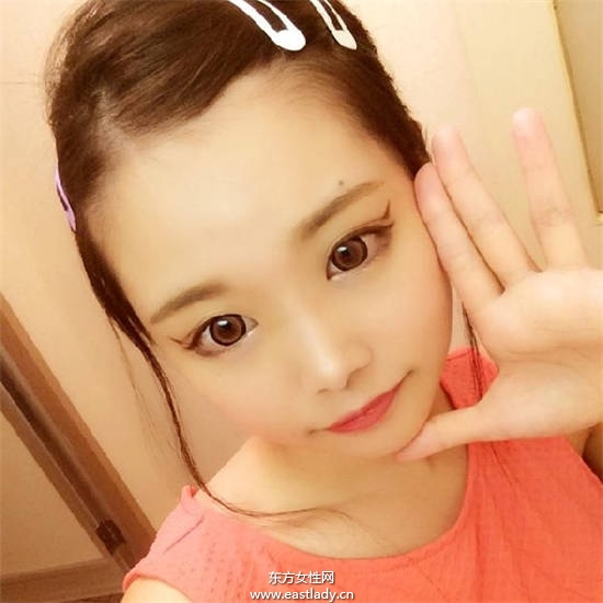 红色搭配大地色下季化妆重点 日本钮流行的秋天妆容抢先看