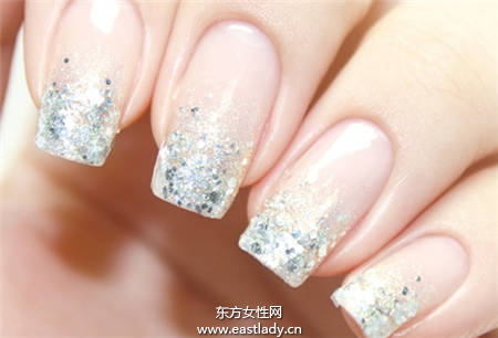 懒MM必备美甲技巧 单色、双色、多色渐层一次学会