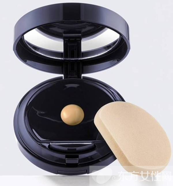 这个冬天妆容怎么画才美 不如试下这些彩妆品