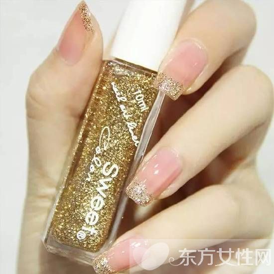 2016最受欢迎法式美甲图片 高雅低调的美才耐人寻味