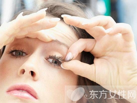 贴假睫毛的技巧 教你如何画出大眼芭比