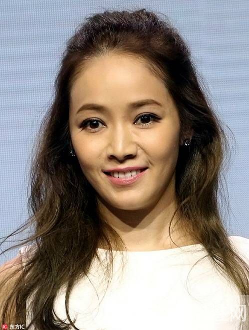 天王嫂昆凌示范眉毛正确画法 赶紧get好