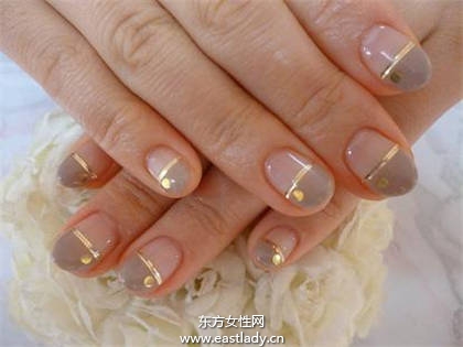 美甲教程之超炫金属美甲设计