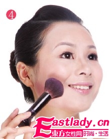 痘疤或痘印遮瑕技巧