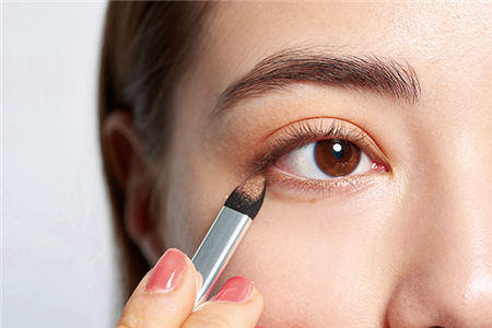 拍照+打扮技巧 让自己轻松变美