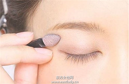 保证每个人都学得会 五招让你变身大眼美女