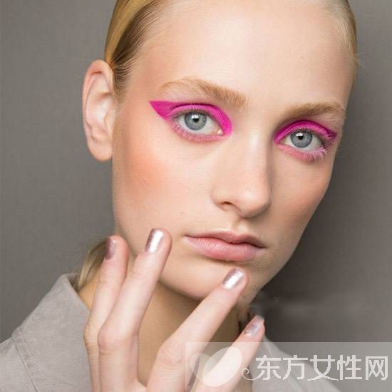 美甲图片2016新款式 最受欢迎的款式都在这里啦