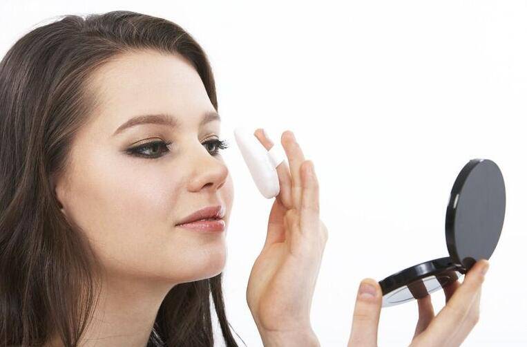 化淡妆的正确步骤 清新自然最好看