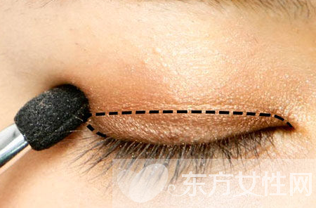 彩妆眼影叠加画法 揭密不同眼睛的眼影画法