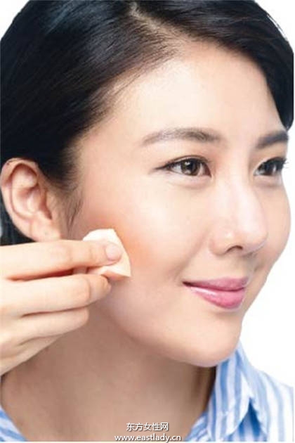 必学 脱胎换骨的神奇修容化妆术