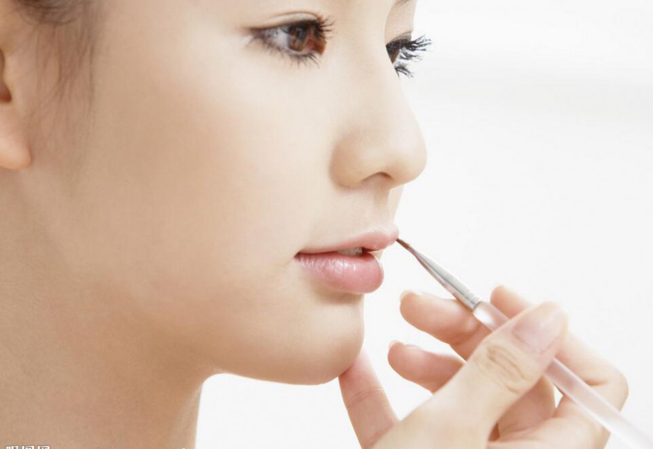 化淡妆的正确步骤 清新自然最好看