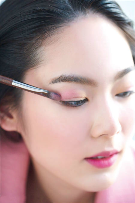 掌握4要点化出好感度爆棚云朵妆