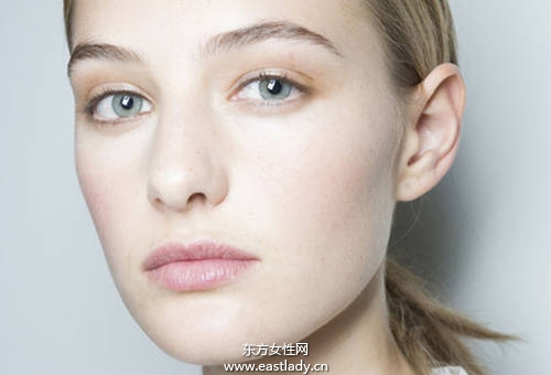 眉型竟可以改变脸型 简单眉型设计画出小脸效果