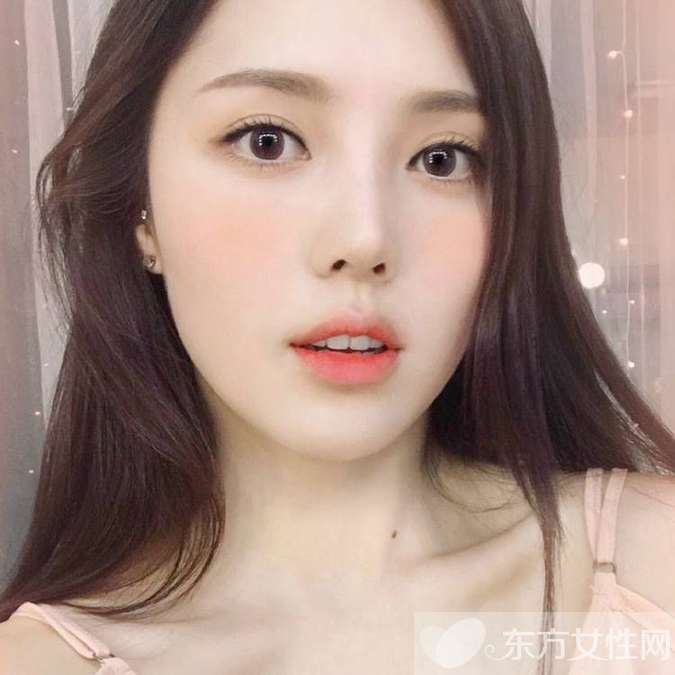 跟Pony大师学15款好气色妆容 让你美出新花样