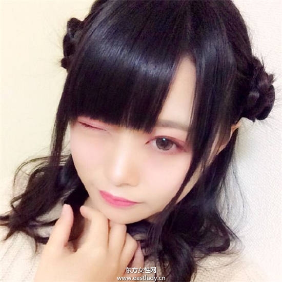 红色搭配大地色下季化妆重点 日本钮流行的秋天妆容抢先看